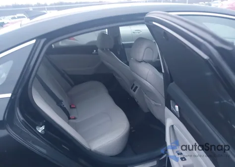 2016 Hyundai Sonata Limited from USA, damaged, VIN 5NPE34AF0GH277025